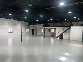 170 Bennington Dr, Rochester, NY à louer Photo de l’immeuble– Image 2 sur 4