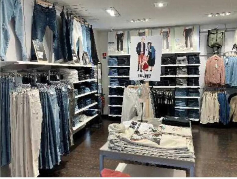 Local commercial dans Paris à louer - Photo intérieure – Image 2 sur 6