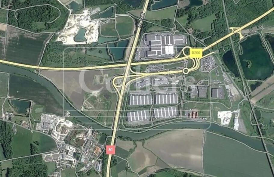 Industriel/Logistique dans Longueil-Sainte-Marie à louer - Photo de l’immeuble – Image 3 sur 5