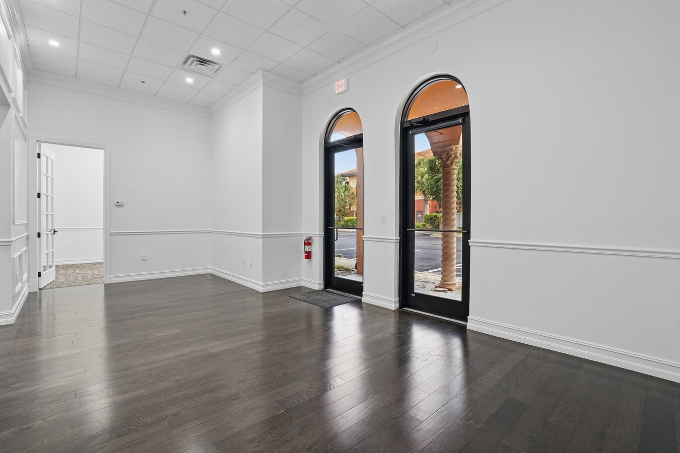 13450 Parker Commons Blvd, Fort Myers, FL 33912 - Lot 103-104 -  - Photo intérieure - Image 1 of 10