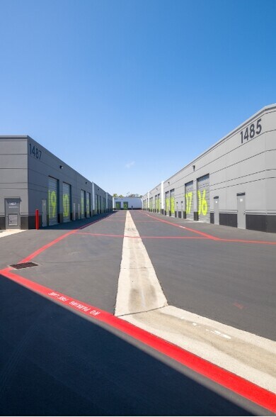 1485 Poinsettia Ave, Vista, CA à louer - Photo de l’immeuble – Image 3 sur 4