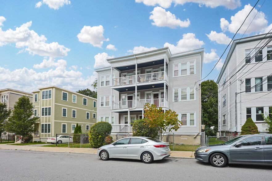 49 Fottler Rd, Mattapan, MA à vendre - Photo de l’immeuble – Image 2 sur 7