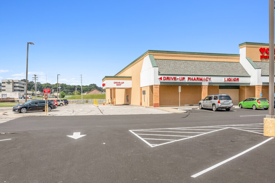 19 S Kingshighway St, Cape Girardeau, MO à vendre - Photo de l’immeuble – Image 2 sur 20