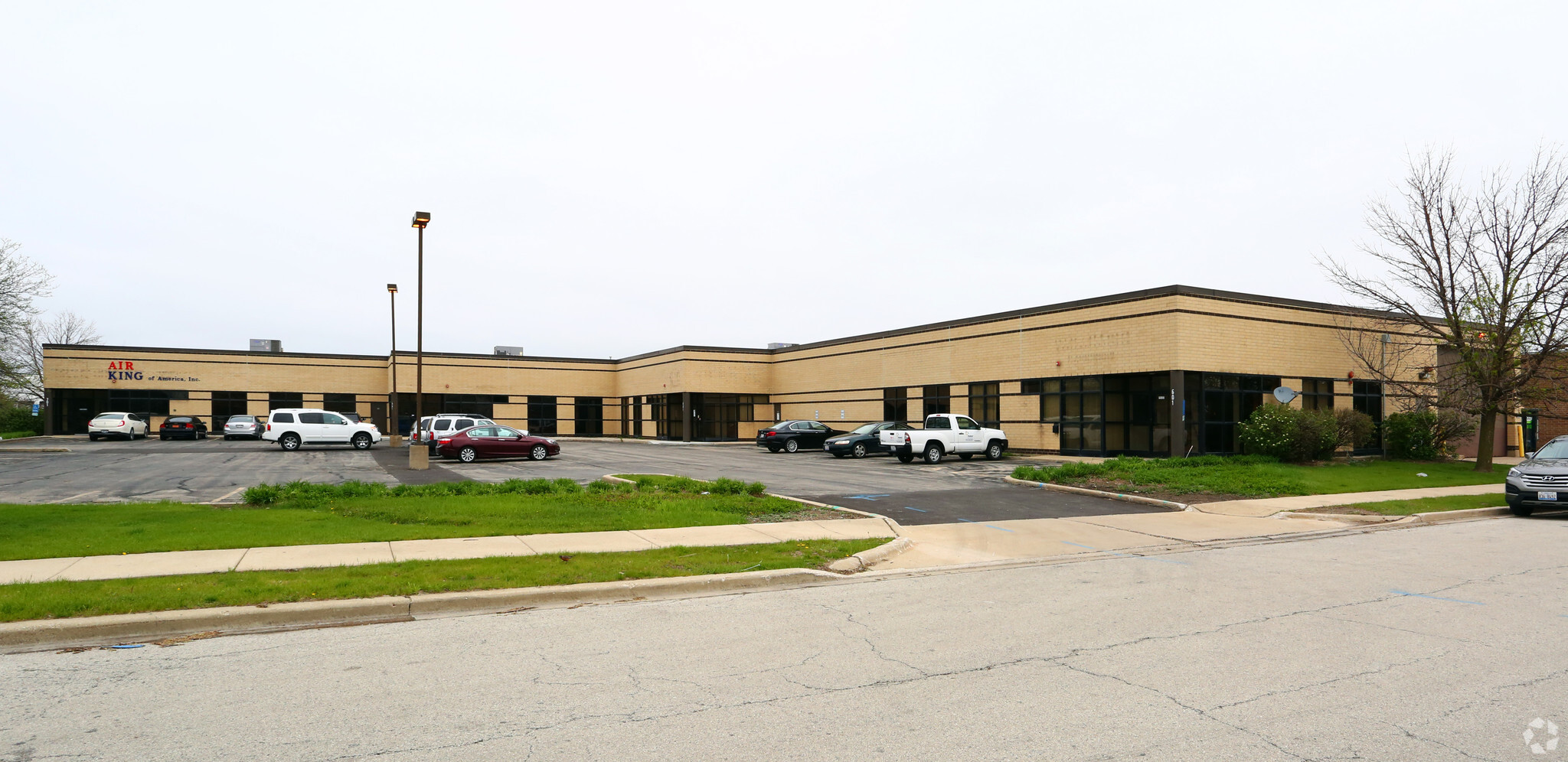 601-701 Frontier Way, Bensenville, IL à louer Photo principale– Image 1 sur 5