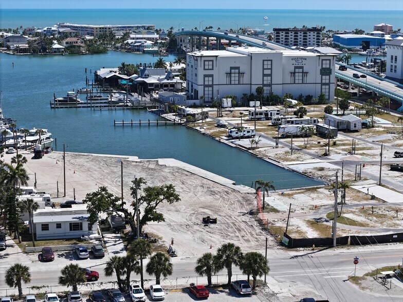 1100 Main St, Fort Myers, FL à vendre - Photo principale – Image 1 sur 41