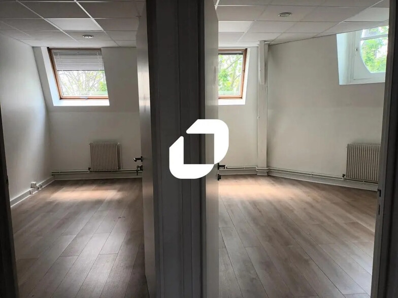 Bureau dans Lille à louer - Photo de l’immeuble – Image 2 sur 7