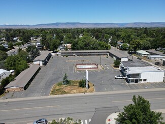 Plus de détails pour 403 W University Way, Ellensburg, WA - Hôtellerie à vendre