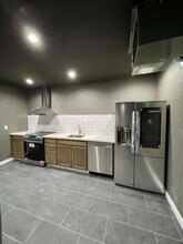 4706 3rd St, San Francisco, CA à louer Photo intérieure– Image 1 sur 3
