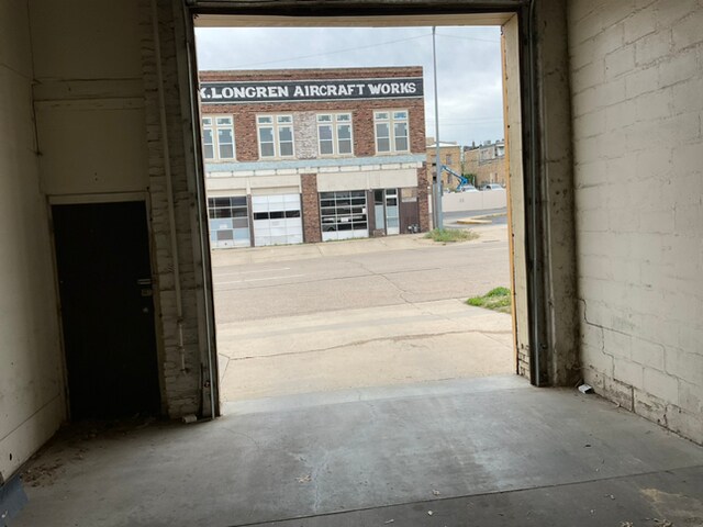 417 SW Jackson St, Topeka, KS à louer - Photo de l’immeuble – Image 3 sur 7