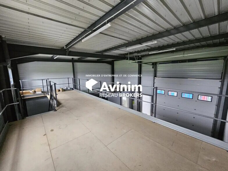 Industriel/Logistique dans Thoiry à vendre - Photo intérieure – Image 3 sur 5