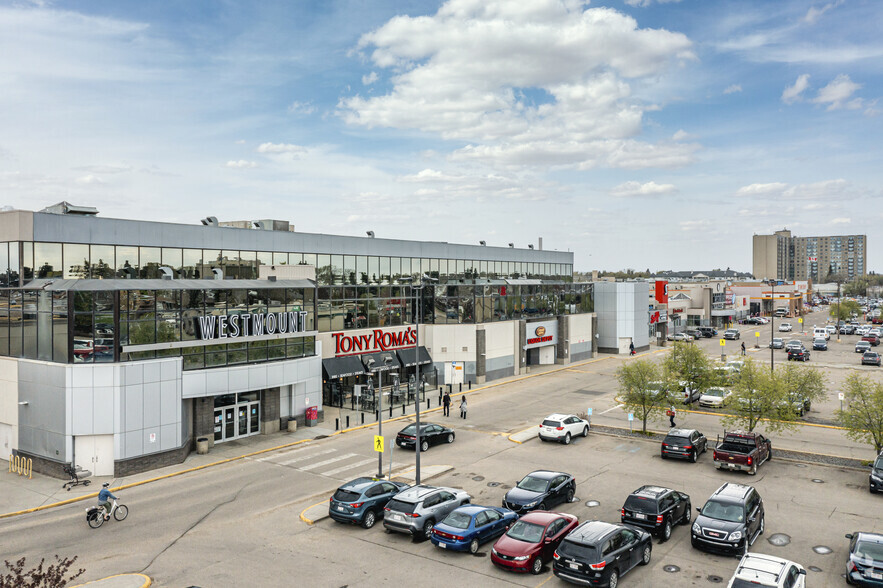 Groat Rd & 111 Av NW, Edmonton, AB à louer - Photo de l’immeuble – Image 3 sur 69