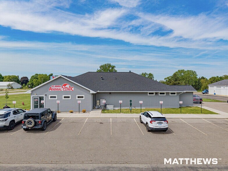 4137 S US Highway 27, Saint Johns, MI à vendre - Photo de l’immeuble – Image 1 sur 3