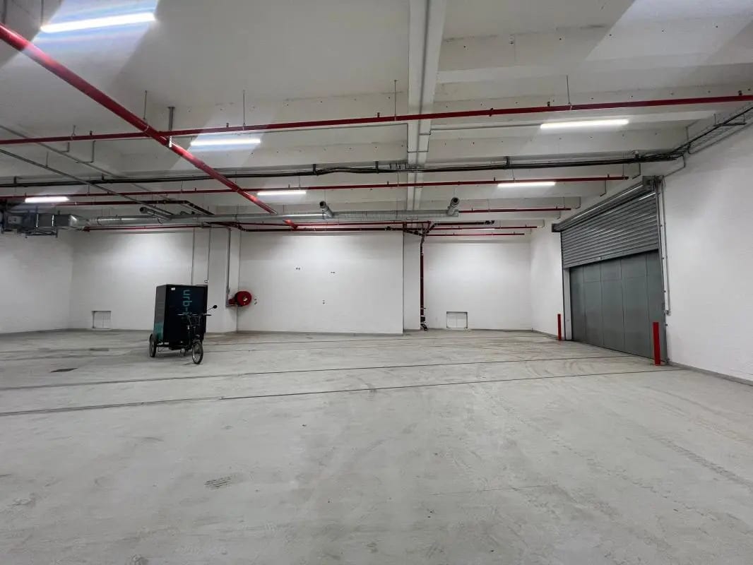 Industriel/Logistique dans Paris à louer Photo de l’immeuble– Image 1 sur 1