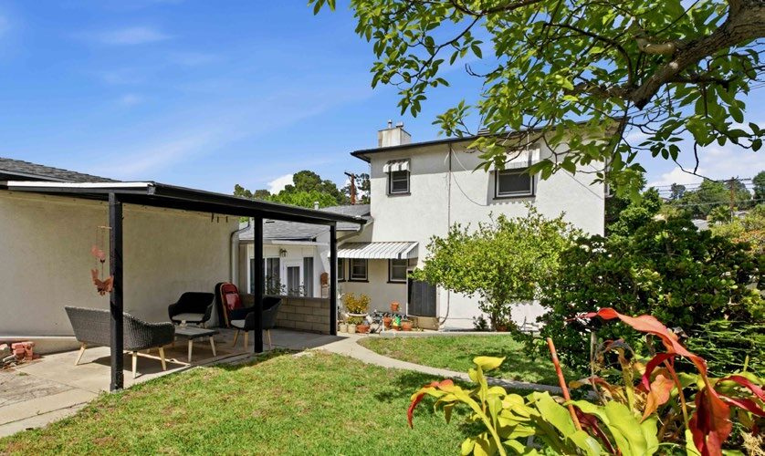 3204 Palmer Dr, Los Angeles, CA à vendre - Photo de l’immeuble – Image 2 sur 15