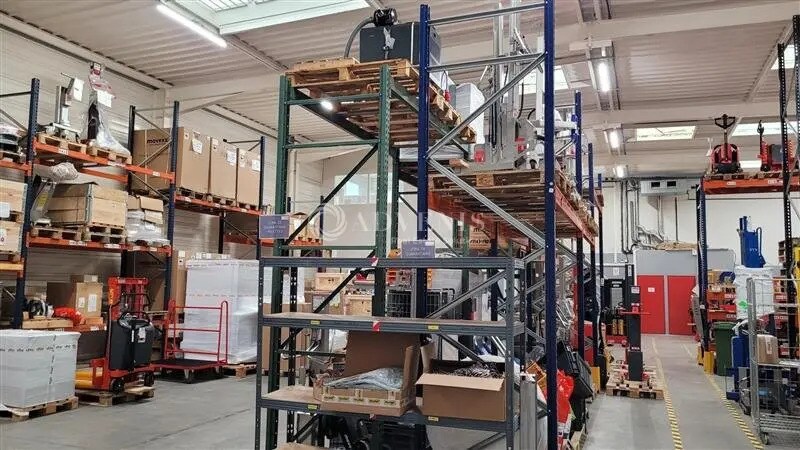 Local d’activités dans La Chapelle-sur-Erdre à louer - Photo de l’immeuble – Image 3 sur 9