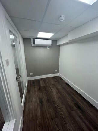 Plus de détails pour 190 Camden High St, Londres - Local commercial à louer