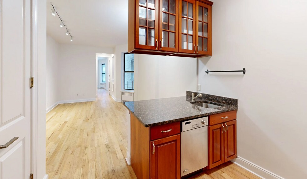 360 W 119th St, New York, NY à vendre - Numérisation 3D Matterport – Image 2 sur 24