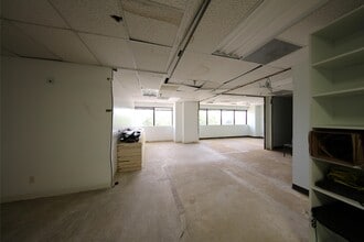9800 N Lamar Blvd, Austin, TX à louer Photo intérieure– Image 2 sur 7