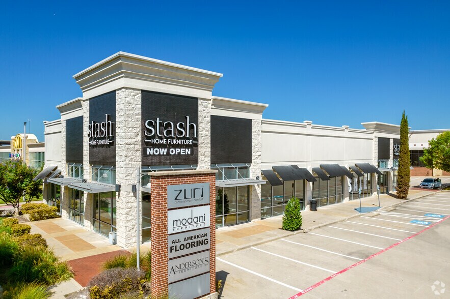 8008 State Highway 121, Frisco, TX à louer - Photo de l’immeuble – Image 2 sur 24