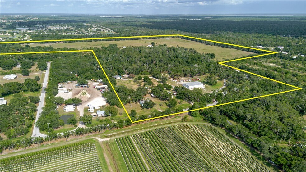 3308 Double D Ranch Trl, Ruskin, FL à vendre - Photo de l’immeuble – Image 3 sur 13