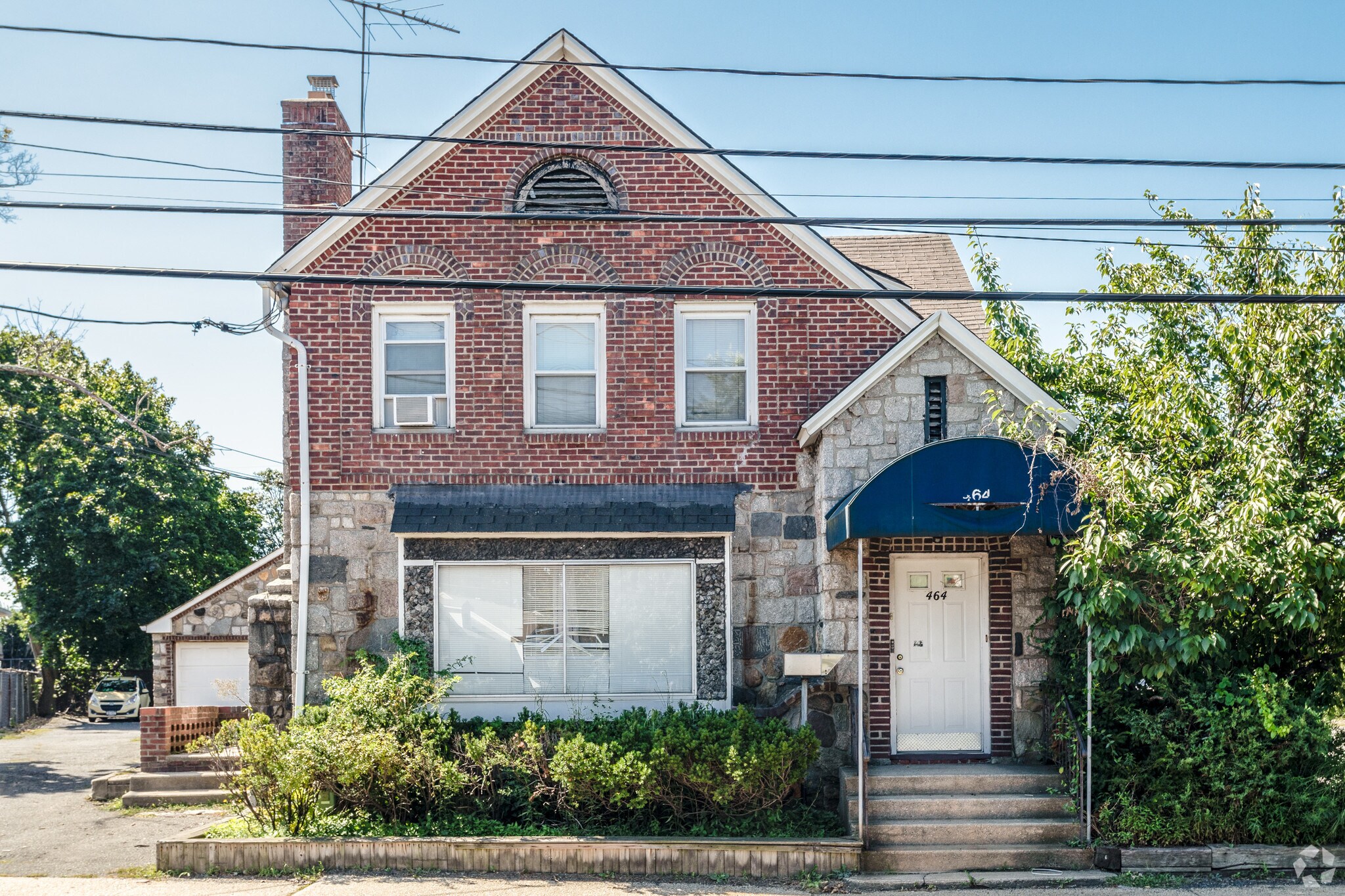 Great for Development or Existing Assets portefeuille de 2 biens à vendre sur LoopNet.fr Photo principale– Image 1 sur 3