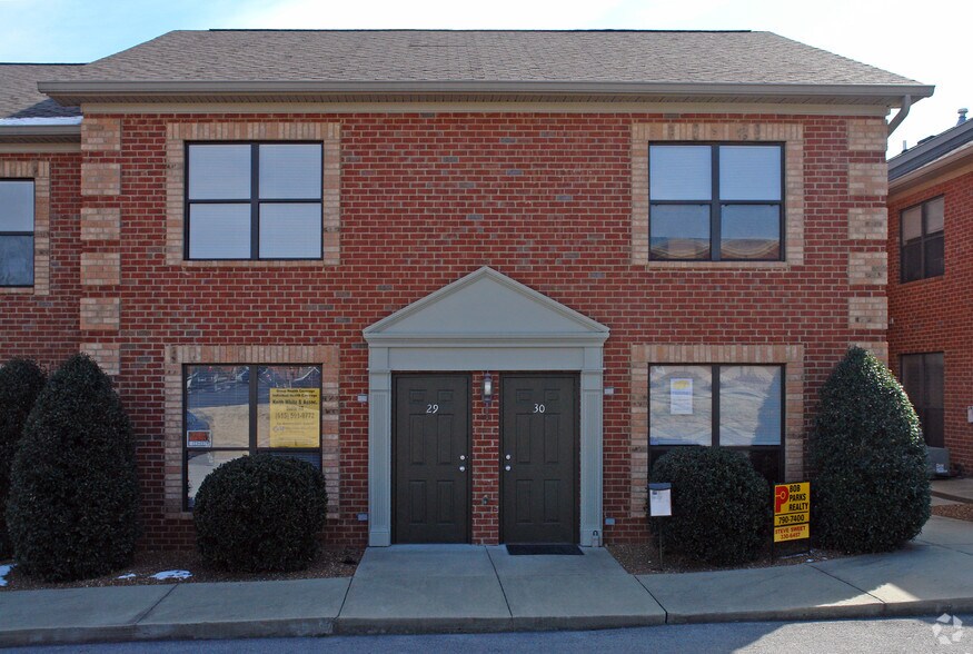 504 Autumn Springs Ct, Franklin, TN à louer - Photo de l’immeuble – Image 2 sur 41