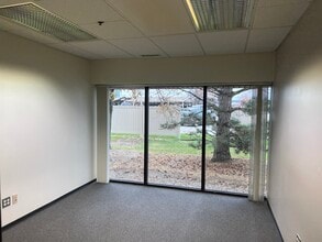 200 E Big Beaver Rd, Troy, MI à louer Photo intérieure– Image 1 sur 1