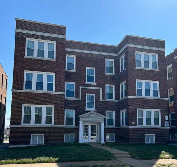 702 Eastgate Ave, Saint Louis, MO à vendre - Photo principale – Image 1 sur 2