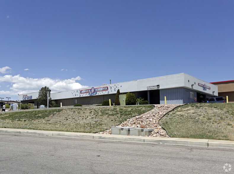 2253 La Montana Way, Colorado Springs, CO à louer - Photo de l’immeuble – Image 2 sur 4