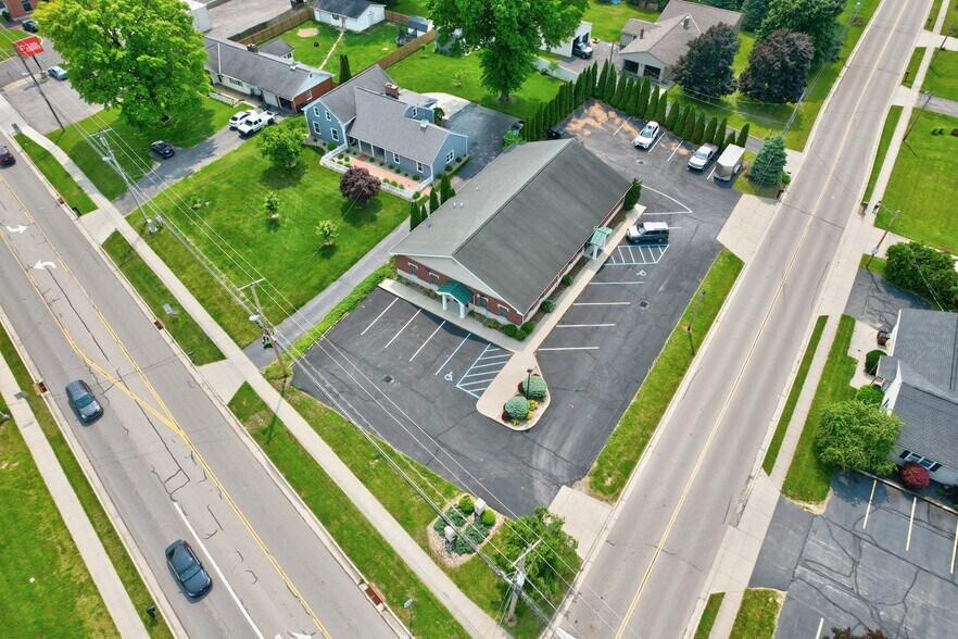366 N Portland Way, Galion, OH à vendre - Photo de l’immeuble – Image 1 sur 27