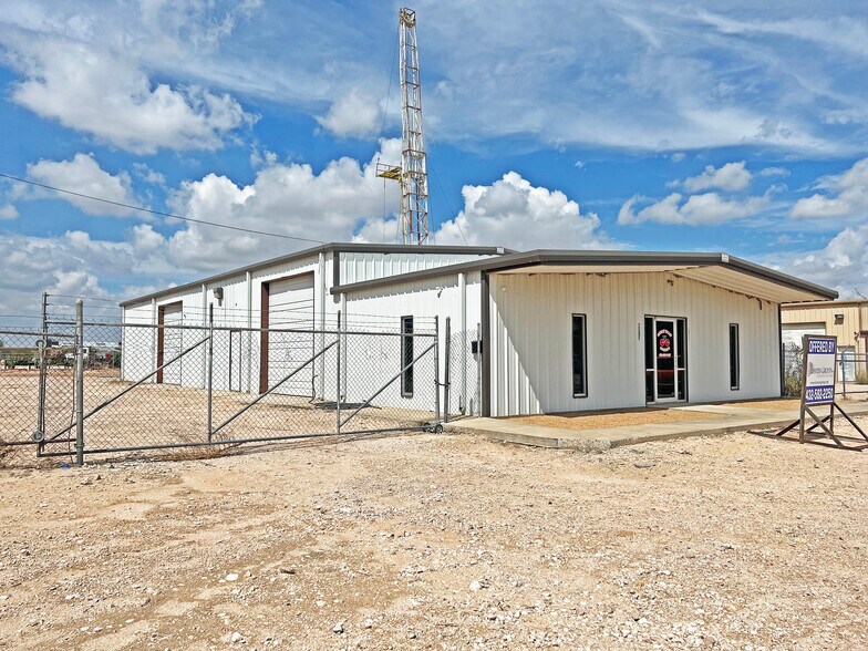 6923 E Commerce St, Odessa, TX à louer - Photo de l’immeuble – Image 2 sur 5