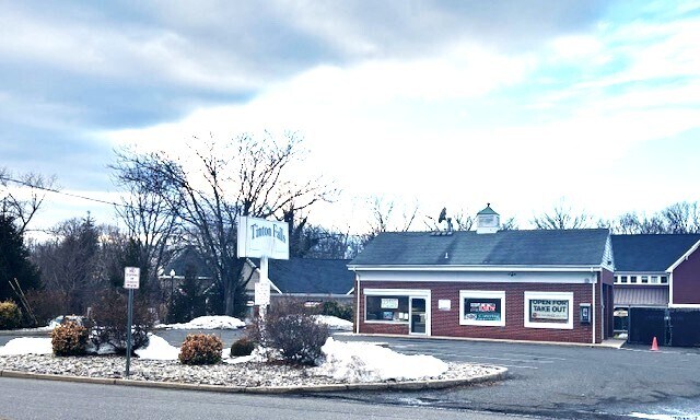 1191 Sycamore Ave, Tinton Falls, NJ à vendre Photo de l’immeuble– Image 1 sur 7