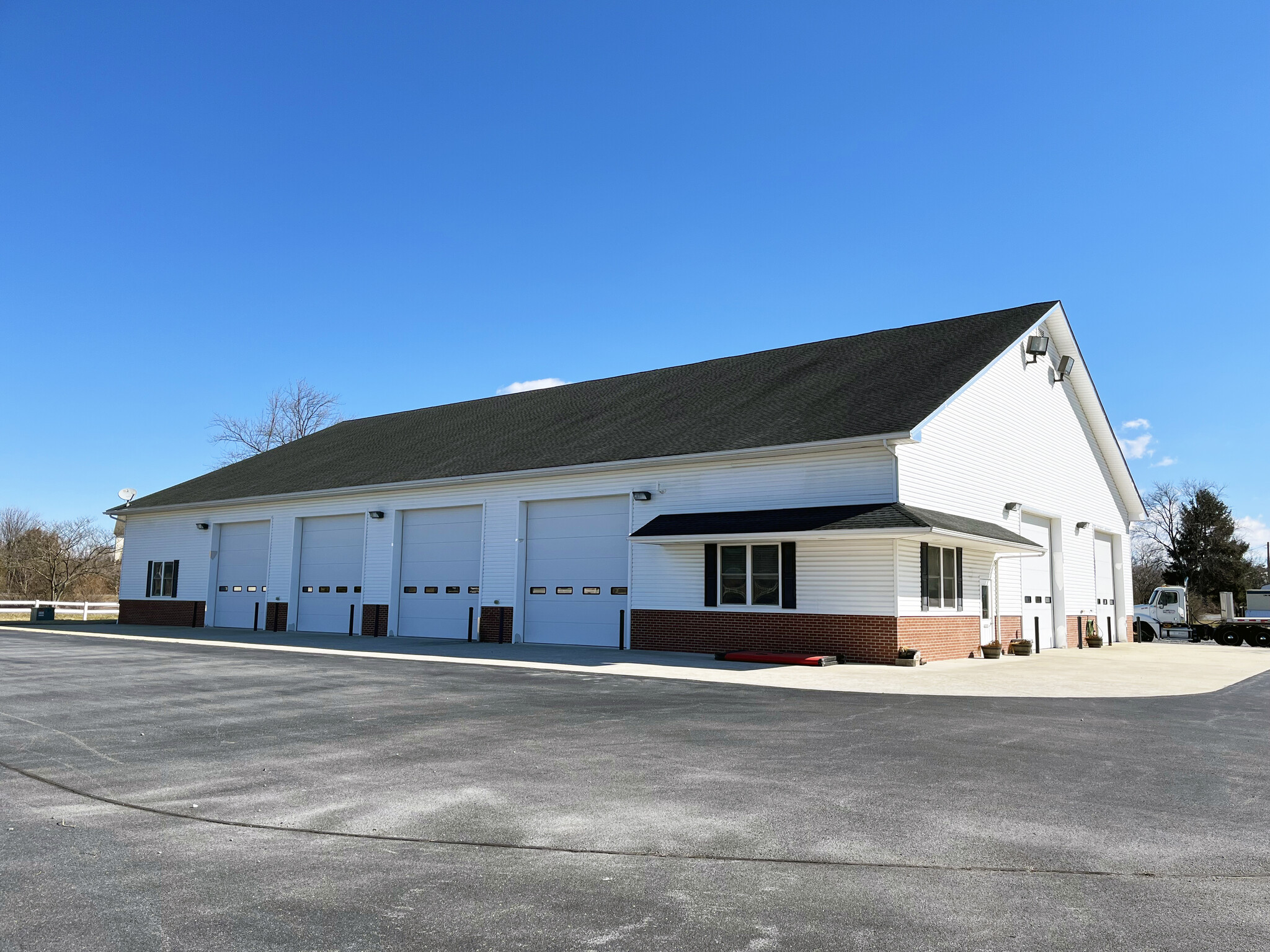 4786 Williamsport Pike, Martinsburg, WV à vendre Photo de l’immeuble– Image 1 sur 14