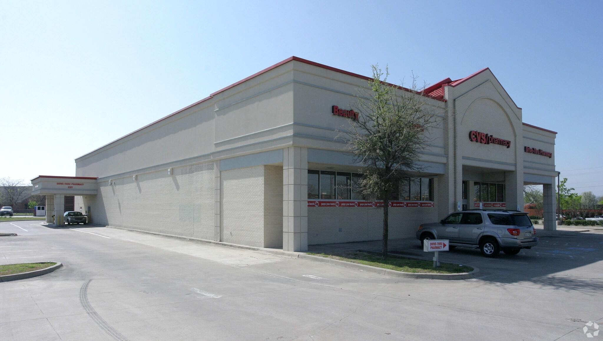 1902 Pleasant Valley Rd, Garland, TX à vendre Photo principale– Image 1 sur 6