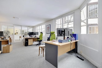 2 Rue de la Roquette, Paris à louer Photo intérieure– Image 1 sur 6