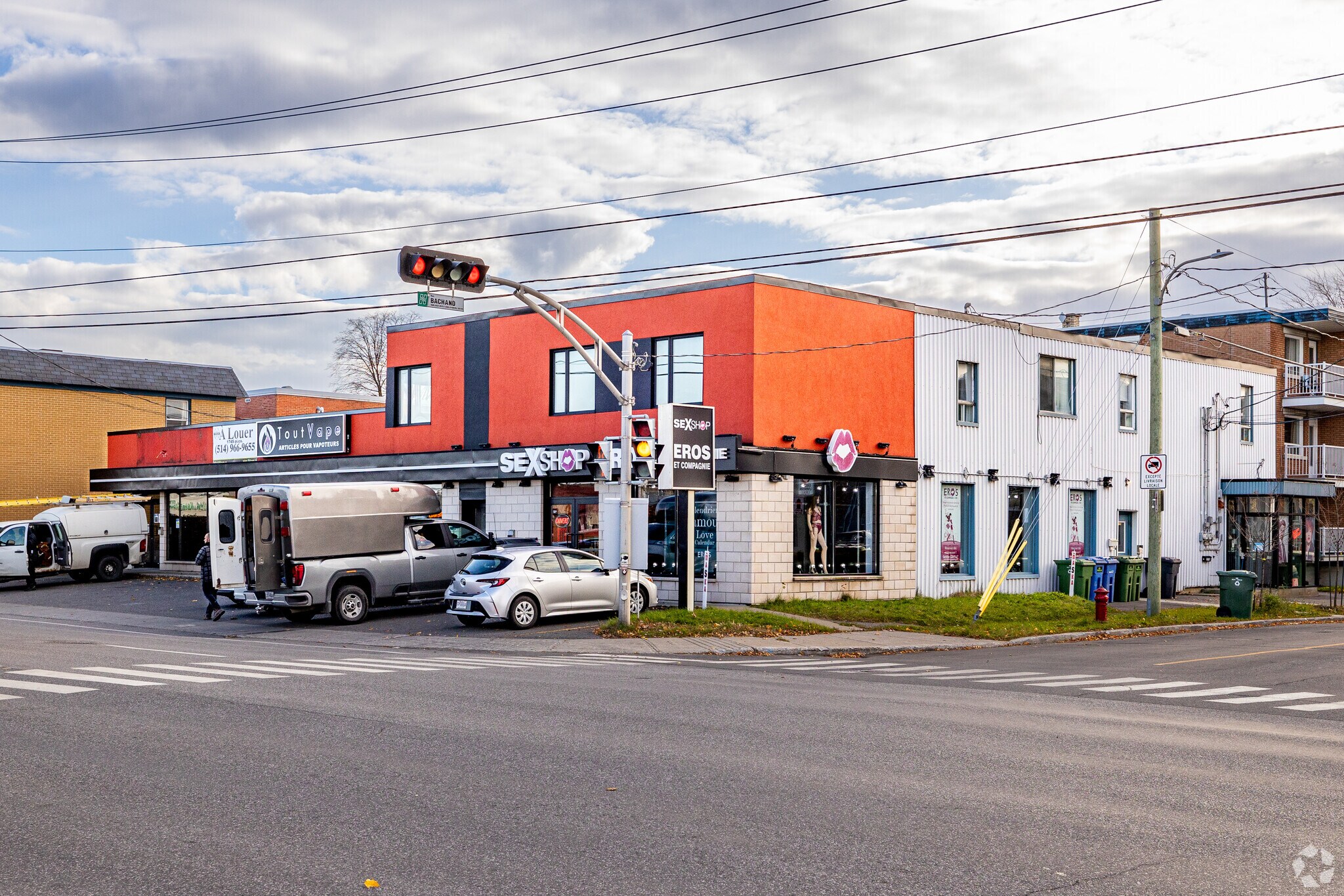 1369-1385 Boul Choquette, Saint-hyacinthe, QC à louer Photo principale– Image 1 sur 5