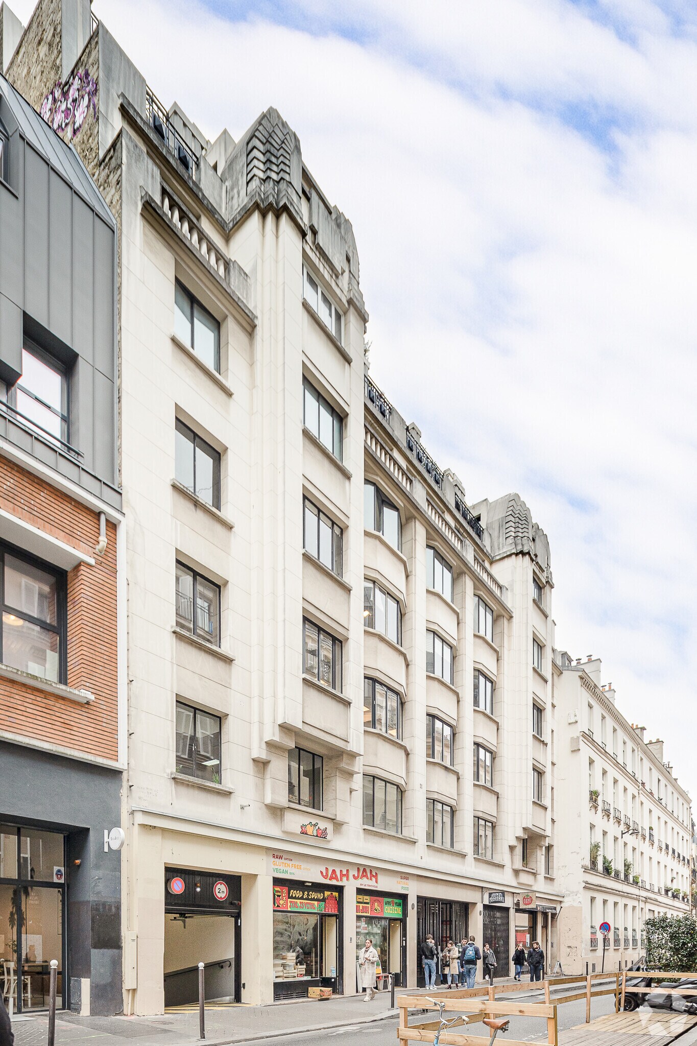 Rue Des Petites Ecuries, Paris à louer Photo principale– Image 1 sur 10