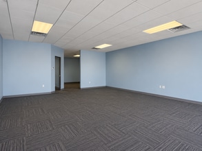 2979 Lindbergh Blvd, Springfield, IL à louer Photo intérieure– Image 1 sur 3