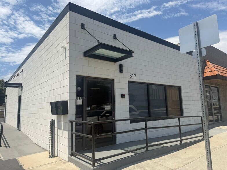817 S 1st Ave, Arcadia, CA à louer - Photo de l’immeuble – Image 1 sur 9