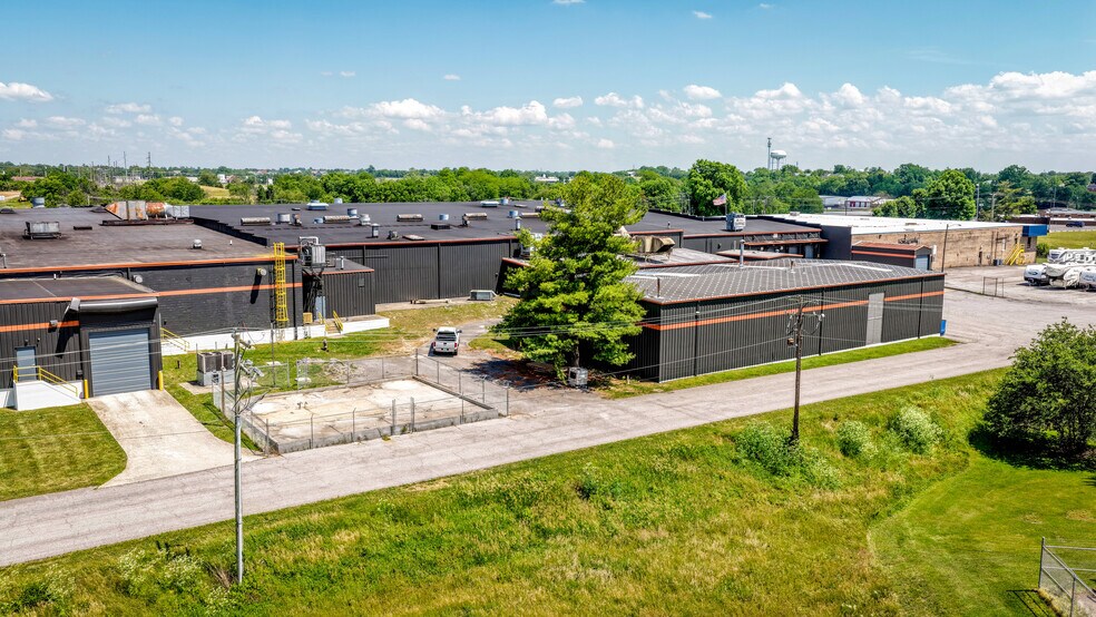 551 Tapp Rd, Harrodsburg, KY à louer - Photo de l’immeuble – Image 2 sur 70