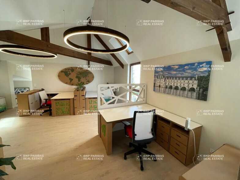 26 Allée Aimée De La Rochefoucauld, Tours à louer - Photo de l’immeuble – Image 1 sur 14