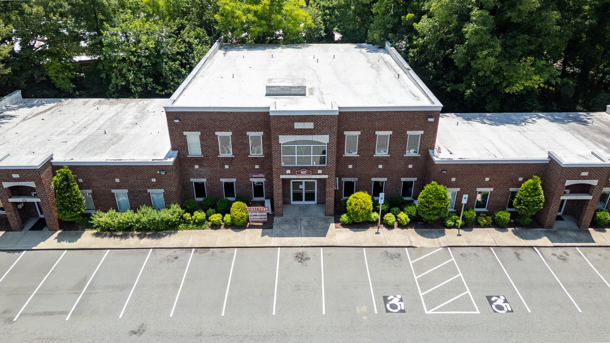 105 Newsom St, Durham, NC à louer Photo principale– Image 1 sur 13
