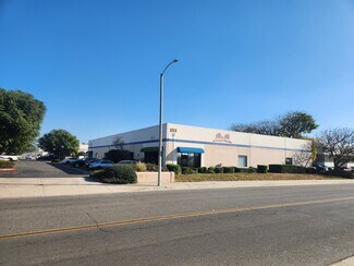 Plus de détails pour 1361 S Lyon St, Santa Ana, CA - Industriel/Logistique à louer