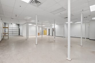 3871 N Fraser Way, Burnaby, BC à louer Photo intérieure– Image 2 sur 10