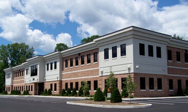 200 Silver St, Agawam, MA à louer Photo de l’immeuble– Image 1 sur 14