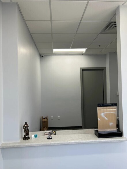 8405 E Baseline Rd, Mesa, AZ à louer - Photo de l’immeuble – Image 2 sur 6