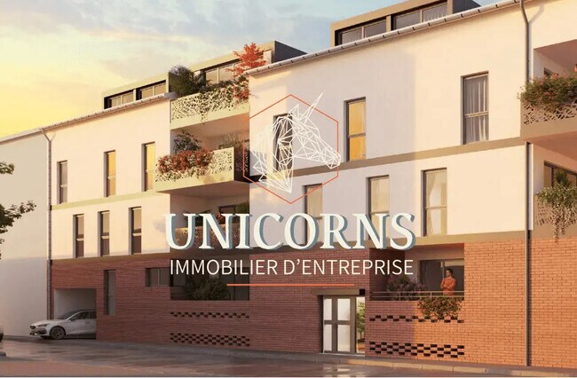 Plus de détails pour Bureau à vendre