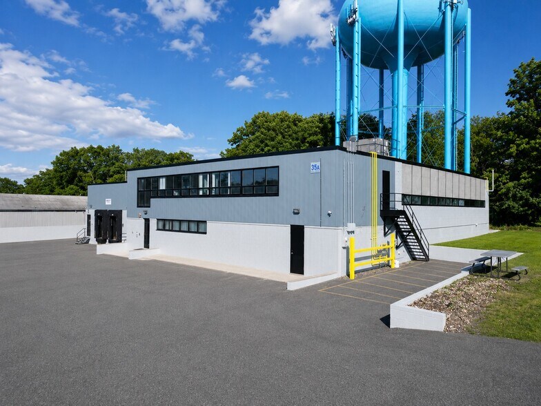 35 West St, East Hanover, NJ à louer - Photo de l’immeuble – Image 3 sur 4