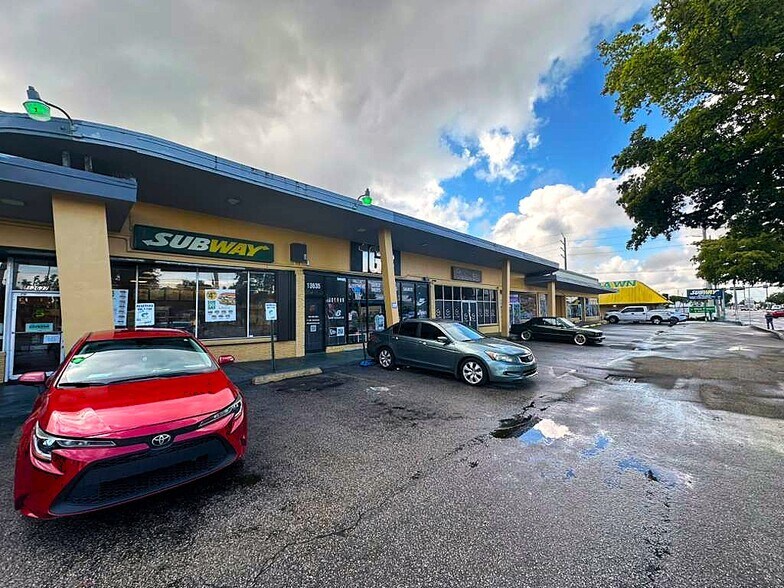 13621-13641 NW 7th Ave, Miami, FL à louer - Photo de l’immeuble – Image 2 sur 10