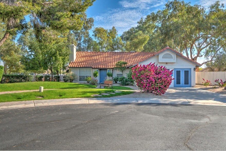 111 S Hearthstone Way, Chandler, AZ à vendre - Photo de l’immeuble – Image 3 sur 23